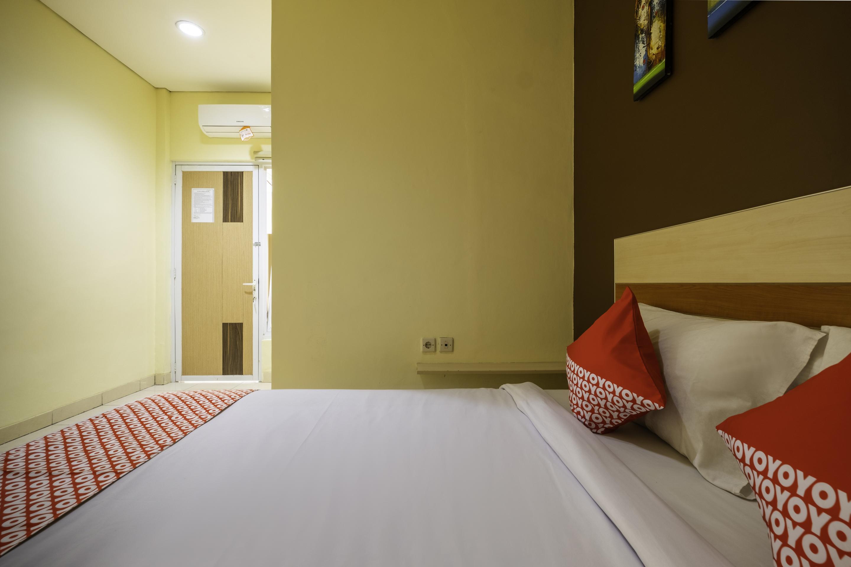 Oyo 2947 Cluster Harris Home Stay & Kos Cimindi Exterior foto
