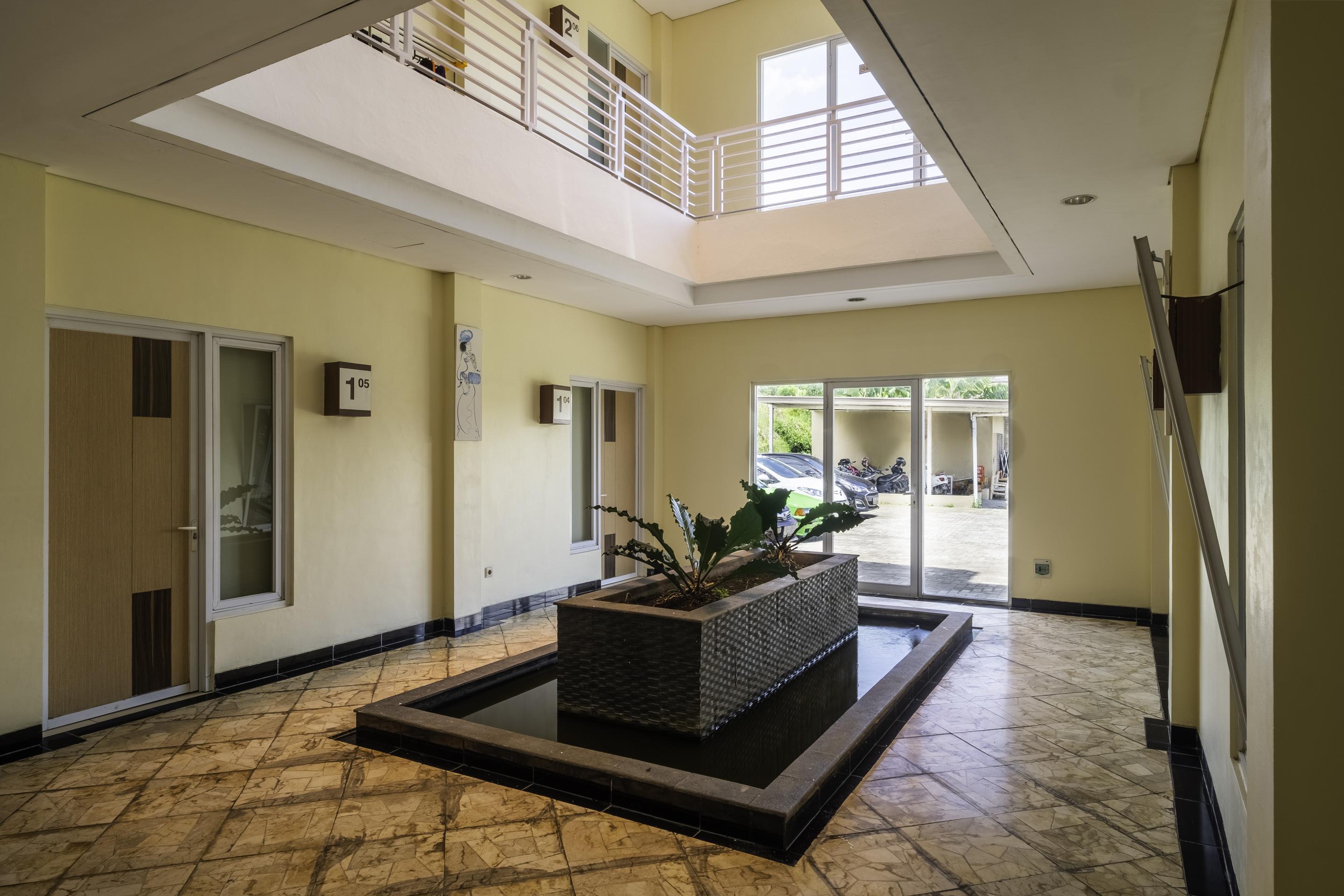 Oyo 2947 Cluster Harris Home Stay & Kos Cimindi Exterior foto